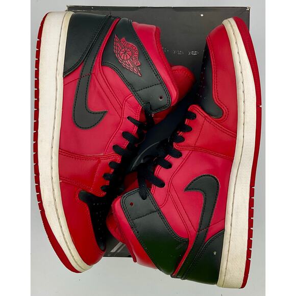 Nike Air Jordan 1 Mid “Reverse Bred” Black Gym Red 554724-660 Sz 9.5 #284 main image 3